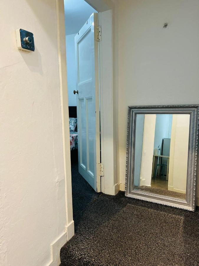 Appartamento Historic Royal Mile Flat , 5Min From Waverly Railway Station Edimburgo Esterno foto